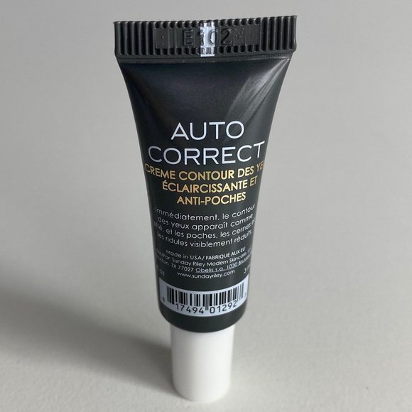 Sunday Riley Auto Correct Brightening and Depuffing Eye Contour Cream - Picture 2 of 4